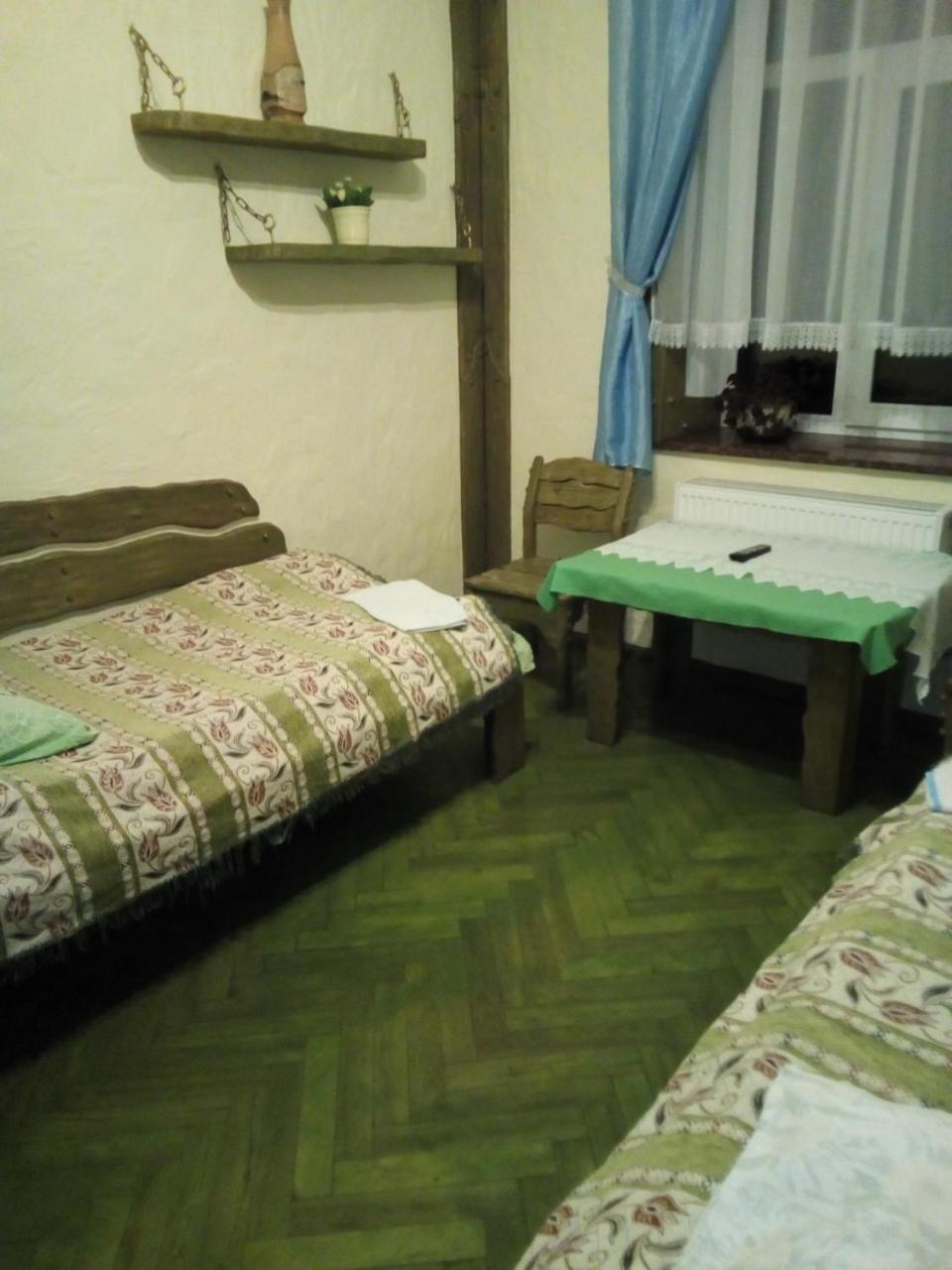 Готель Центральний Brody Zewnętrze zdjęcie